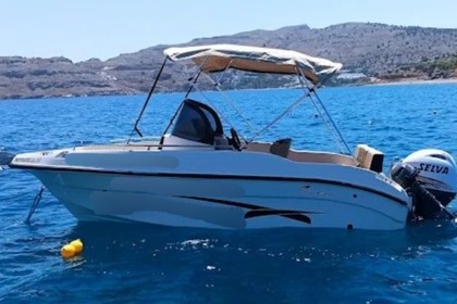 Miete Motorboot Nireus Ω53 Escape Lindos