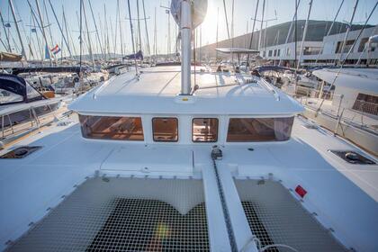 Charter Catamaran Lagoon-Bénéteau Lagoon 400 S2 Turkey