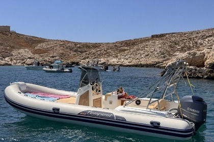 Rental RIB Capelli Capelli Tempest 690 La Ciotat