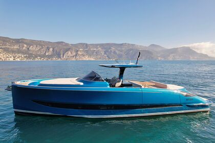 Hire Motorboat Solaris Yachts 48 open Beaulieu-sur-Mer