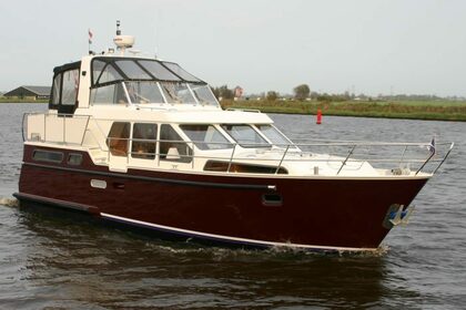 Charter Houseboat Smelne 1180 Terherne