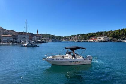 Hire Motorboat Bluline 19 Milna