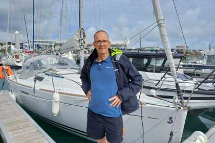 Rental Sailboat Beneteau First 25.7 Saint-Quay-Portrieux