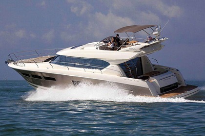 Hire Motorboat  Prestige 620 S Šibenik
