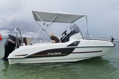 Rental Motorboat BENETEAU Flyer 5.5 Sundeck Le Gosier