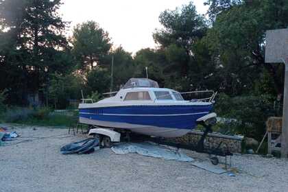 Location Bateau à moteur Rocca Mistral Saint-Chamas