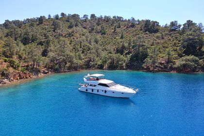 Miete Motoryacht Luxury Motoryacht with a capacity of 6 people 2019 Göcek