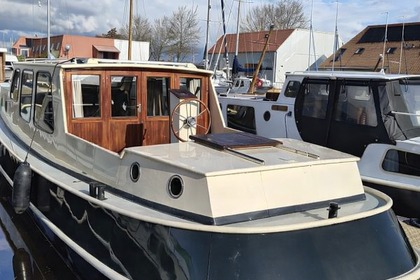 Чартер Моторная яхта Friese Motortjalk staal 1100m Леэварден