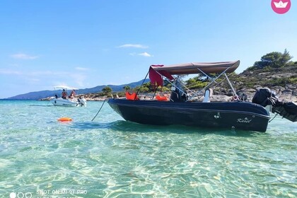 Noleggio Barca senza patente  Karel Paxos 170 Vourvourou