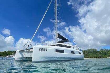 Hire Catamaran Lagoon Lagoon 46 San Blas Islands