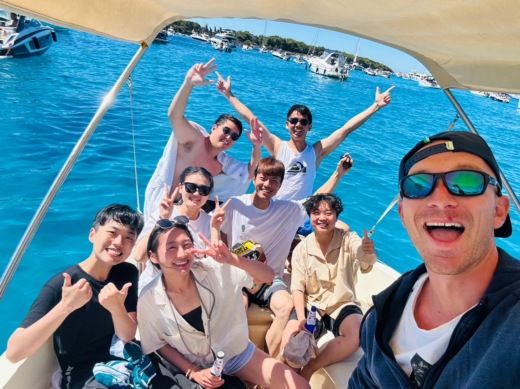 Saint-Laurent-du-Var Motorboat Invictus 190 FX alt tag text