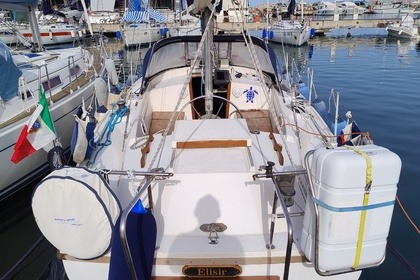 Noleggio Barca a vela Westerly Westerly 33 Ketch Pegli