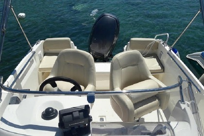 Charter Motorboat JEANNEAU CAP CAMARAT 5.5 Kampor