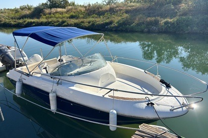 Hire Motorboat Jeanneau Cap Camarat 625 WA Carnon