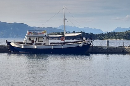 Charter Motorboat Poseidon Ranieri Corfu