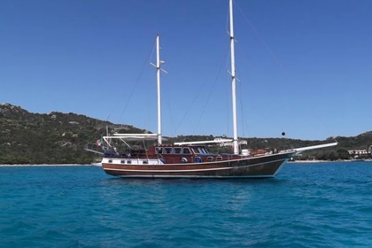 Alquiler Goleta C.N. BODRUM ZEKIYE DAG -TURCHIA Caicco Olbia