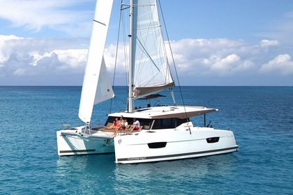 Alquiler Catamarán Fountaine Pajot LUCIA Cannes