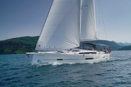 Charter Sailboat Dufour 520 Grand Large Marmaris