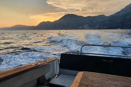 Rental Motorboat BENETEAU Flyer 9 Amalfi