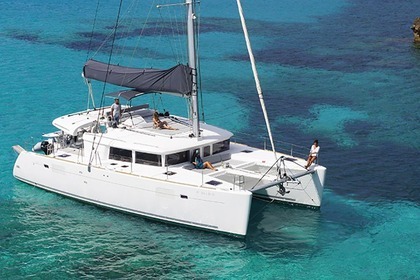 Charter Catamaran LAGOON 450 Santa Eulària des Riu