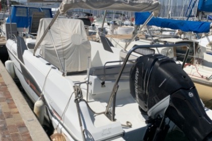 Noleggio Barca a motore Beneteau Flyer 7.7 Space deck Saint-Mandrier-sur-Mer