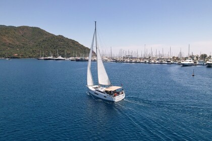 Charter Sailboat Jeanneau Sun Odyssey 410 Marmaris