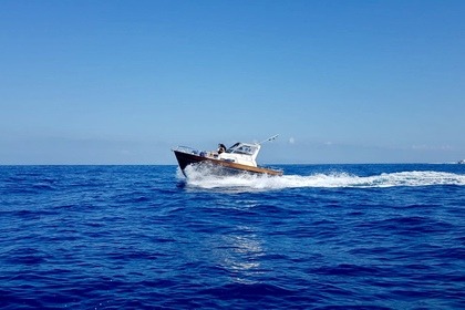 Noleggio Barca a motore TecnonauticA Jeranto 750 Sorrento