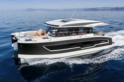 Hire Catamaran Fountaine Pajot Fountaine Pajot MY4.S - Maestro Marseille