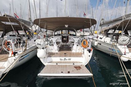 Hire Sailboat Bavaria Yachtbau Bavaria Cruiser 41S Marina Hramina