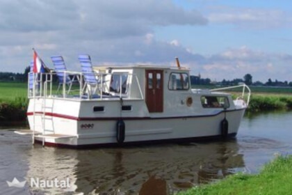 Charter Houseboat Motorkruizer Lycos Vinkeveen