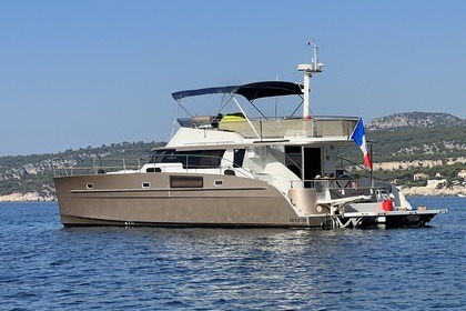 Charter Catamaran Fountaine Pajot Cumberland 44 Canet-en-Roussillon
