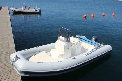 Verhuur Boot zonder vaarbewijs  PARABELLUM HUNTER 18 Arbatax