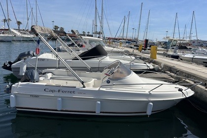 Rental Motorboat B2 Marine 452 Cabine Cruiser Saint-Cyprien