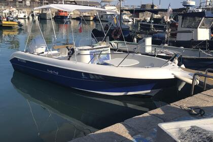 Rental Motorboat PACIFIC CRAFT PACIFICCRAFT 630 Cagnes-sur-Mer