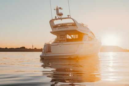 Rental Motorboat Fairline Phantom 46 Portsmouth