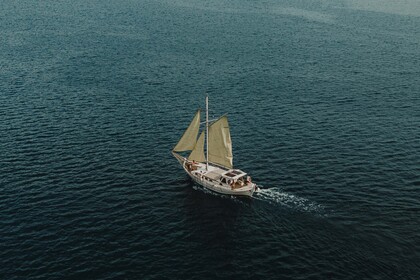 Miete Gulet Multi day charter Trechandiri 50 ft gaff cutter Kykladen