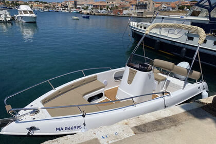 Charter Motorboat Aquabat Sport Line 19 Carro