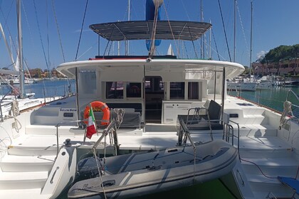 Verhuur Catamaran Lagoon Lagoon 450 F Marina di Portorosa