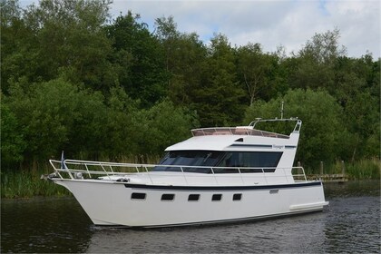 Rental Houseboats Vacance Voyager Drachten