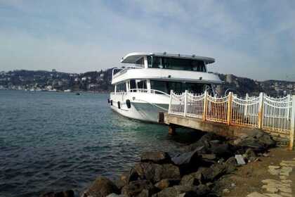 Hire Motor yacht Spectacular 25m Motoryat B22! Spectacular 25m Motoryat B22! İstanbul