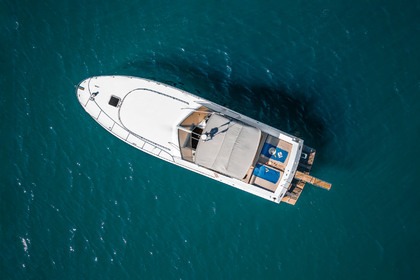 Чартер Моторная яхта Magnum Marine Magnum 45 Афины