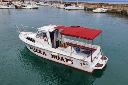 Hire Motorboat Jeanneau Islander 750 Opatija