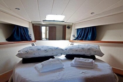 Hire Motorboat Carnevali 36s fly Jezera