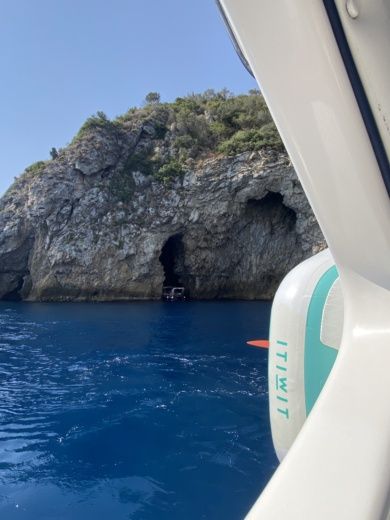 Taormina Motorboat SAVER RIVIERA 24 alt tag text