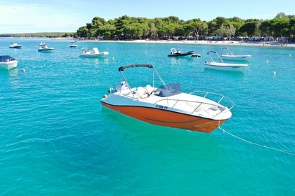 Hyra båt Motorbåt SPORT - MARE D.O.O., PULA Quicksilver 555 activ open Valbandon