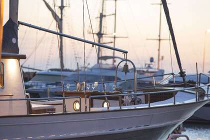 Hire Gulet Motor Sailor 24,8 m Athens