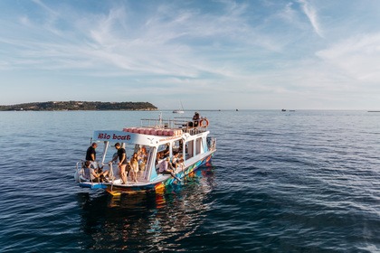 Miete Motorboot 1970 GLASSBOAT Fažana