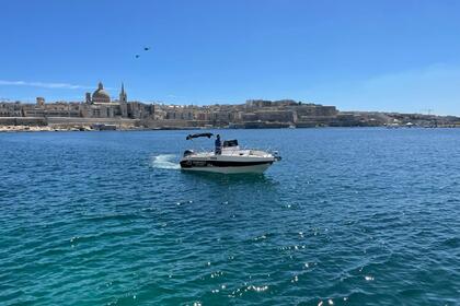 Hire Motorboat Bluline Bluline 21 open Malta