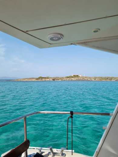 Athens Motorboat WAVE RUNNER 50 alt tag text