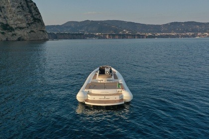 Alquiler Neumática Magazzù MX-11 Coupè Castellammare di Stabia